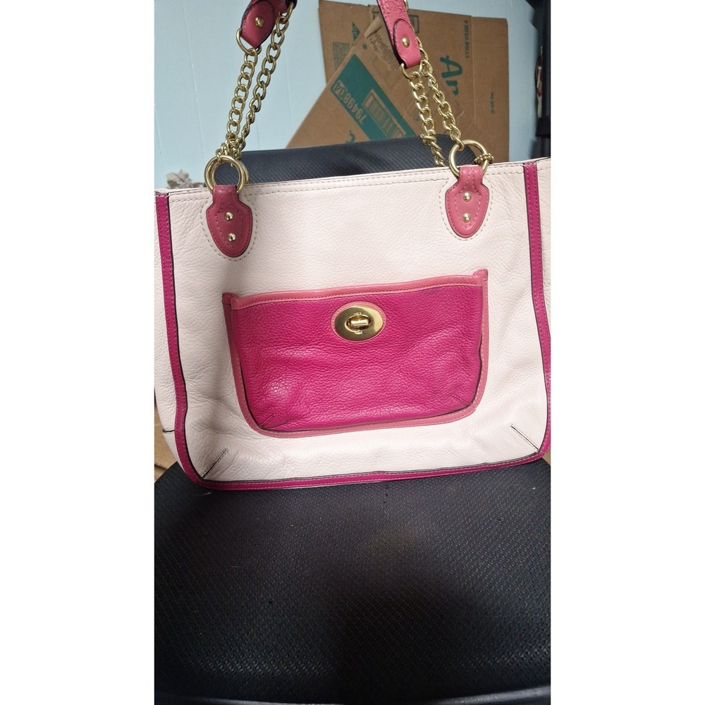 94.Coach Poppy Pebbled Leather Colorblock Tote